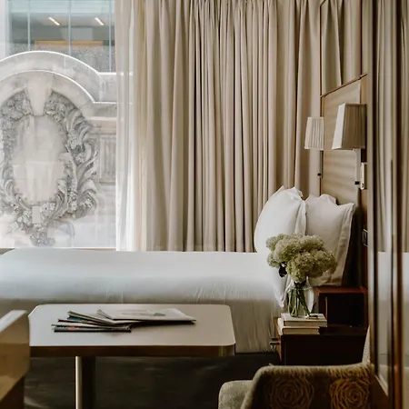 Boutique At Grand Hotel New York