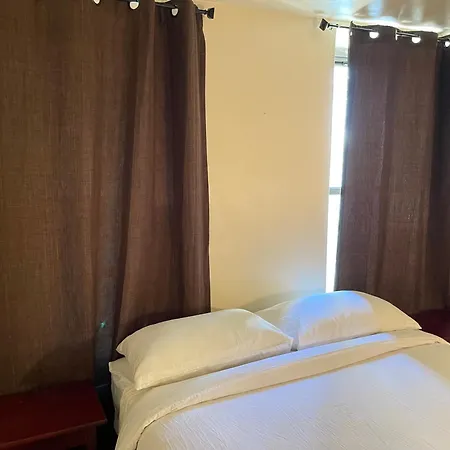 One Bedroom By Month Next To Bronx Zoo Apartment *