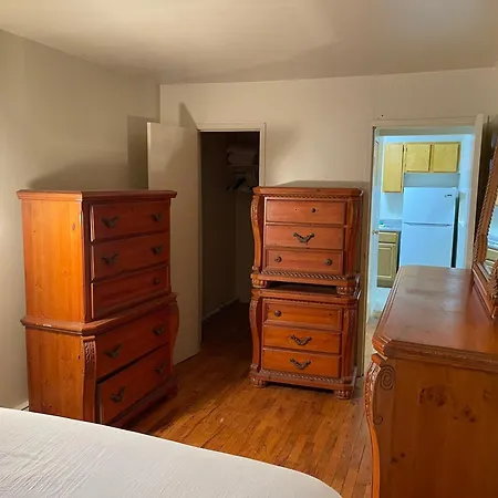 One Bedroom By Month Next To Bronx Zoo