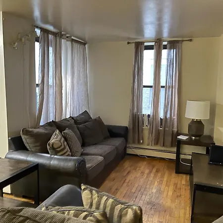 Apartment One Bedroom By Month Next To Bronx Zoo *