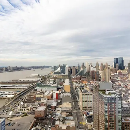 Apartment Super Stunning Views With Amazing 2 Beds 1,5 Bath *