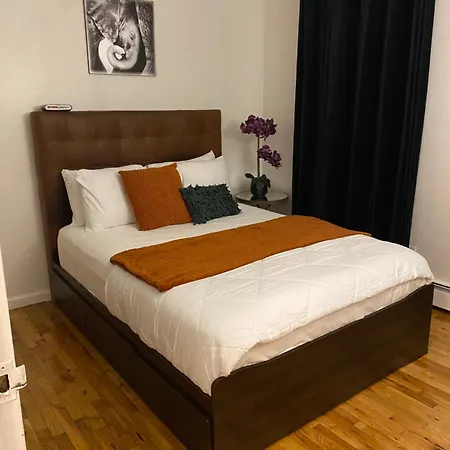 Cozy Two Bedroom For Rent *