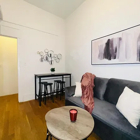 Piers Apartment New York