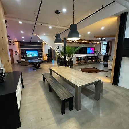 Apartment Extraordinary 3 Bedrooms Gigantic Loft