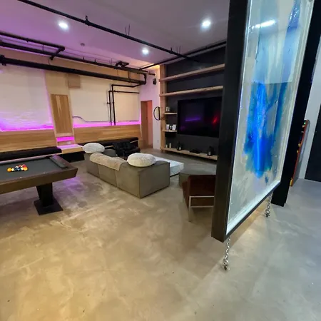 Extraordinary 3 Bedrooms Gigantic Loft Apartment New York