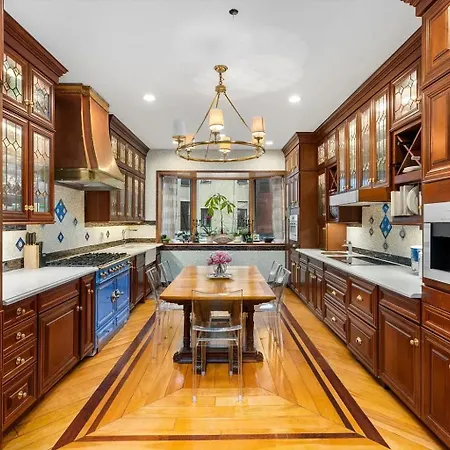 Northern Lights Mansion Bed & Breakfast New York
