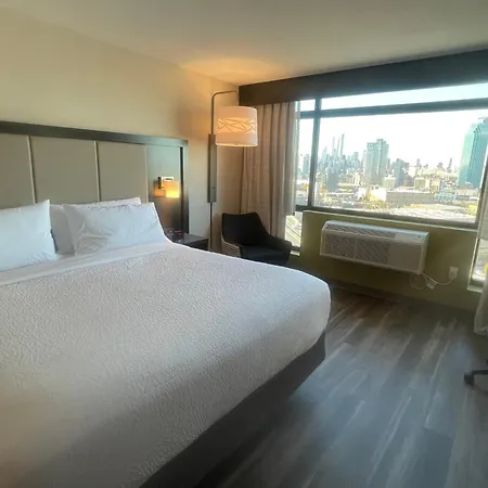 Express Long Island E - By Ihg 3*