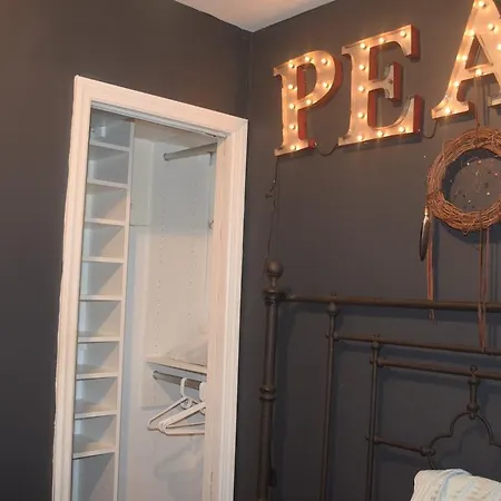 Apartment Hell's Kitchen - One Bedroom *