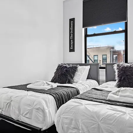 Rustic Chic 4br For Groups - Bushwick's Finest New York