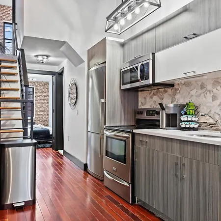Rustic Chic 4br For Groups - Bushwick's Finest Apartment New York