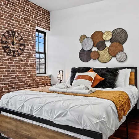 Rustic Chic 4br For Groups - Bushwick's Finest *