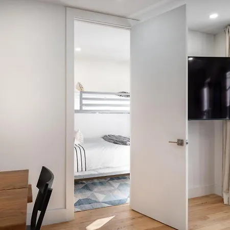 Three-bedroom In Prime Williamsburg * New York