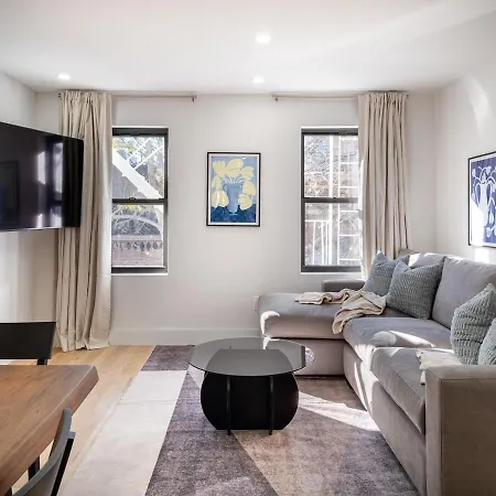 Apartment Three-bedroom In Prime Williamsburg