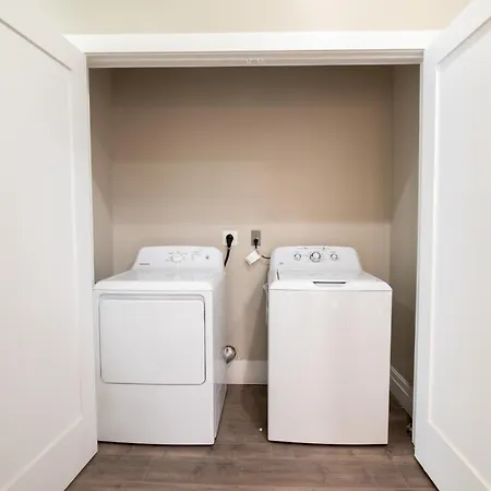 Spacious&renovated Duplex Brooklynbackyard&wd Aparthotel