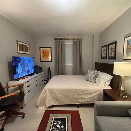 Homestay Cozy Brooklyn Home, Private In Host Shared New York