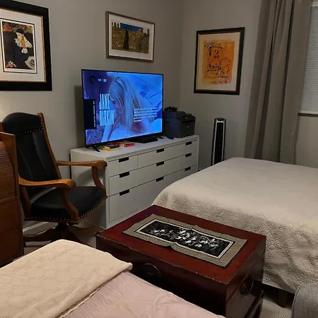 Cozy Brooklyn Home, Private In Host Shared *