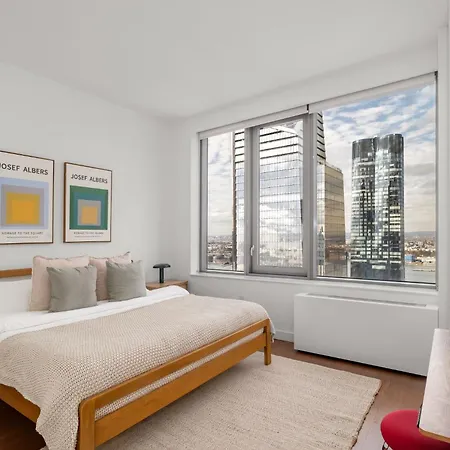 Apartment Luxurious 2-bedroom 2 Bath Close To Park & Broadway
