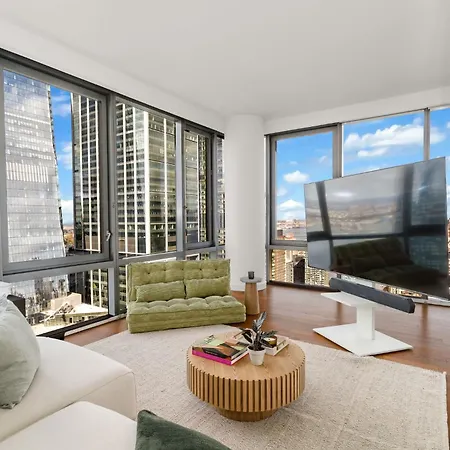 Luxurious 2-bedroom 2 Bath Close To Park & Broadway