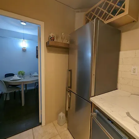 Aparthotel Fully Renovated Manhattan Gem 4*