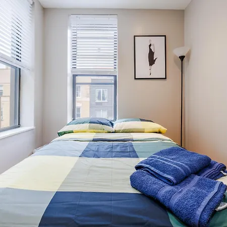 Apartment Park Side Living, Style -5 *