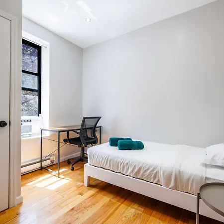 Park Side Living, Style * New York