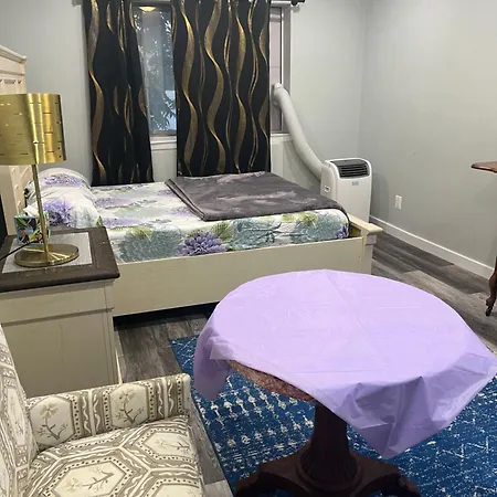Apartment Cozy 2-bedroom In Phenomenal Queens With Wifi, Ac