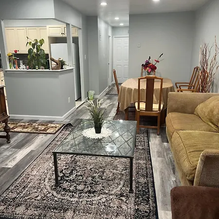 Cozy 2-bedroom In Phenomenal Queens With Wifi, Ac * New York