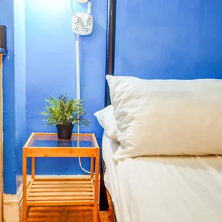 Metropolitan Manhattan Apartment New York