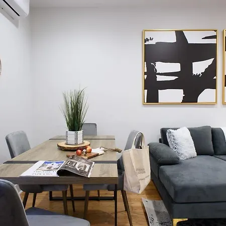 Apartment 7-2 2br 1bath In Prime Park Slope *