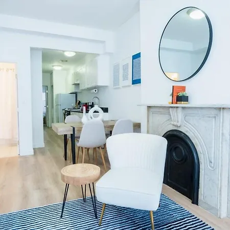 Apartment 1435-4 I 3 Bedrooms 2 Bath Prime Upper East *