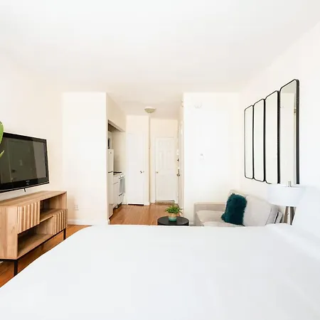 338-3b Union Square Newly Reno Sleeps 3 Apartment New York