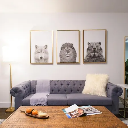 39-3 Newly Renovated 3 Br Apartment New York