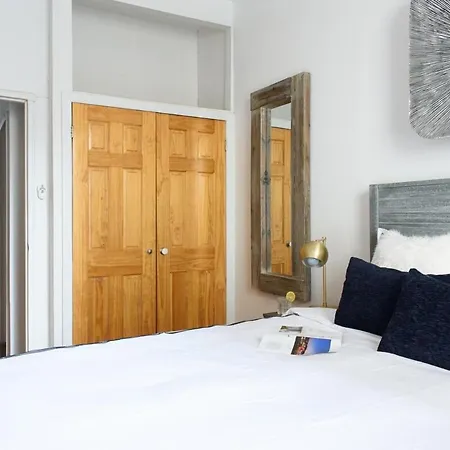 26-2b Gramercy Large 1br Wd In Unit Courtyard