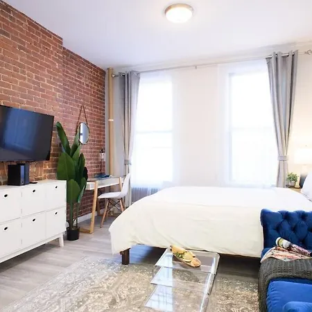 Apartment 240-5 New Prime Location W&d In Unit
