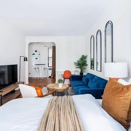 Apartment 105-2c Xl Prime Location New York
