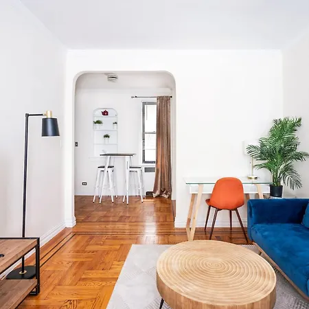 105-2c Xl Prime Location * New York