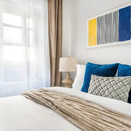 350-1a Gramercy New 1br Sleeps3 Newly Furnished