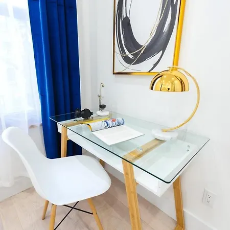 317-3d New Modern 1br W&d * New York