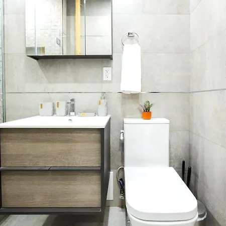 Apartment 317-3d New Modern 1br W&d