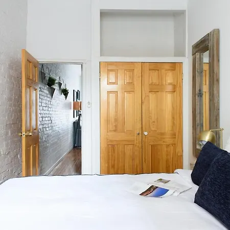 26-2b Gramercy Large 1br Wd In Unit Courtyard Apartment New York