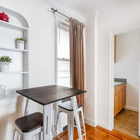Apartment 105-2c Xl Prime Location