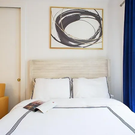 Apartment 24-17 Renovated Prime Location Wd *