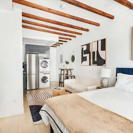 24-15 New Gramercy W&d New York