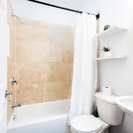 1435-2 3 Bedrooms 2 Bath Wd Ues