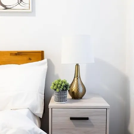 1435-2 3 Bedrooms 2 Bath Wd Ues *