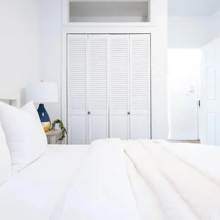 1435-2 3 Bedrooms 2 Bath Wd Ues *