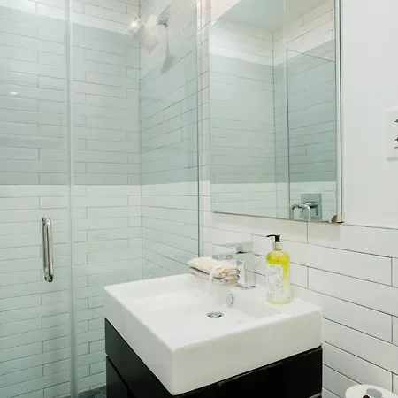 1288-4rn Newly Furnished Prime Ues 2br *