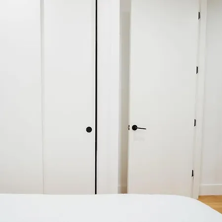 1288-4rn Newly Furnished Prime Ues 2br * New York