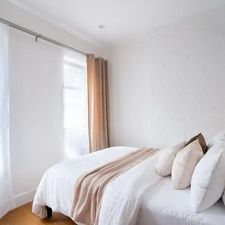 Apartment 1290-16 New Renovated 2 Bedrooms In Ues *
