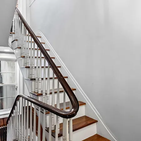Downing By Rove Travel Private Terrace & Patio Apartment *